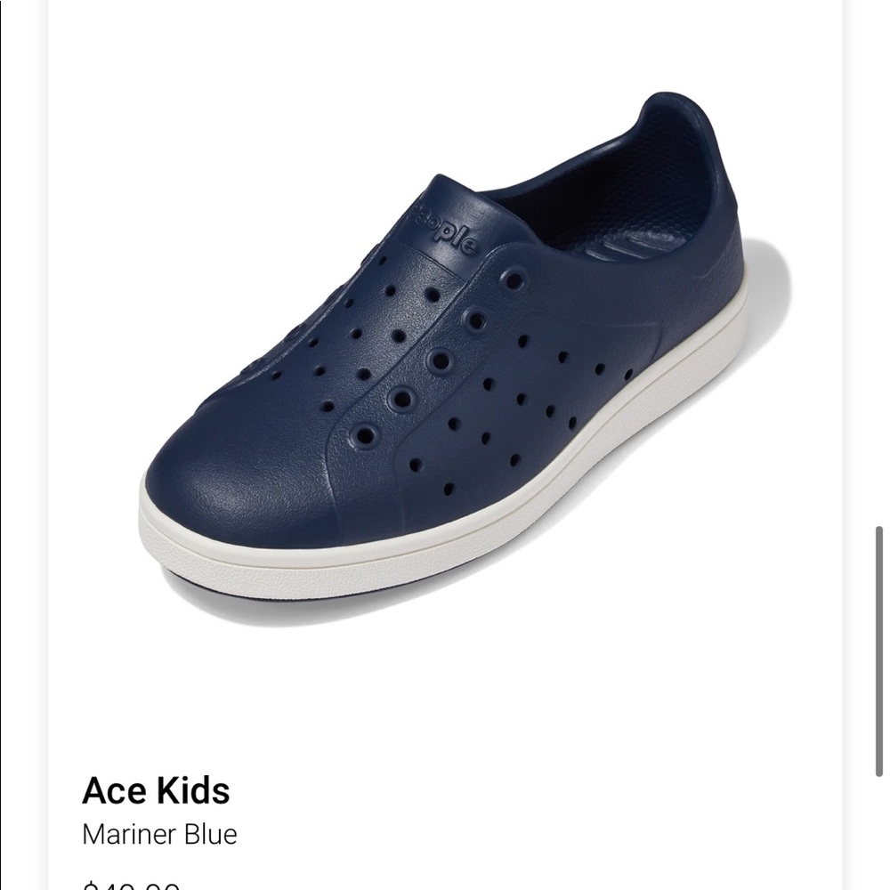 GUC People Shoes